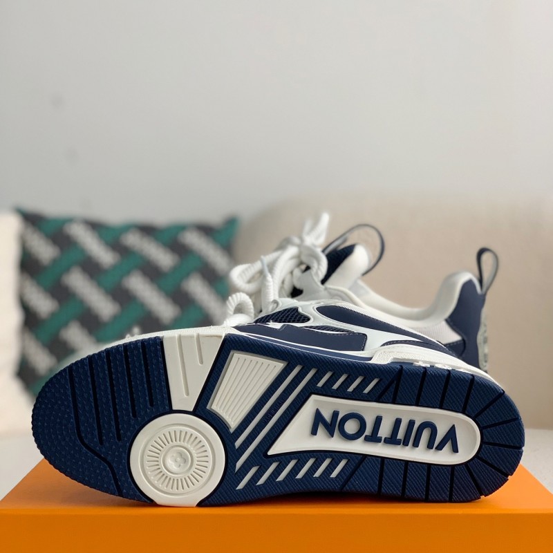 L0*is V*t0n  RUNNER TATIC  Sneakers