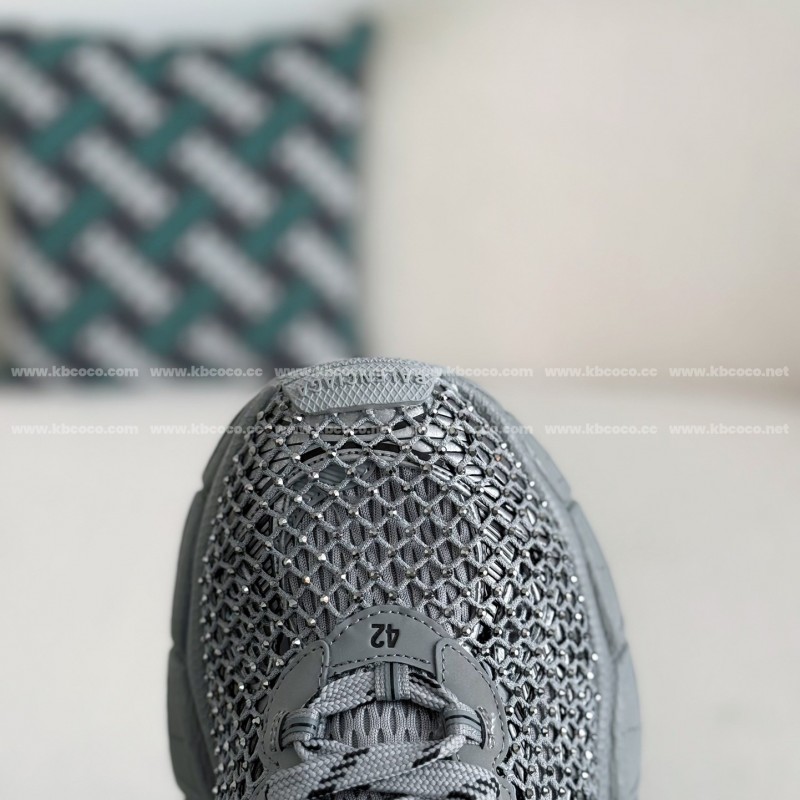 Ba*len*cia*ga Runner Sneakers