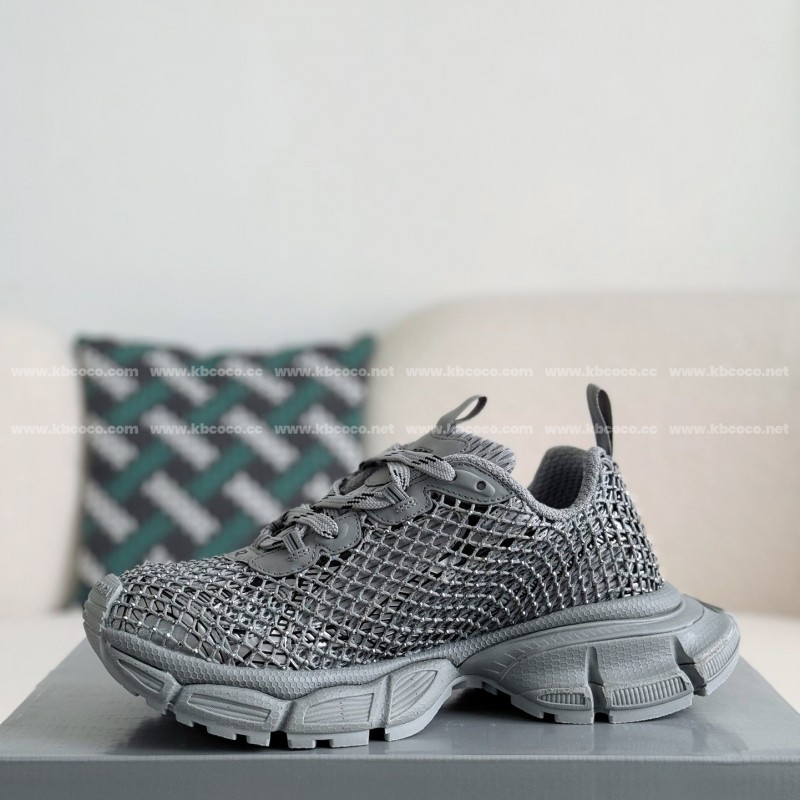 Ba*len*cia*ga Runner Sneakers