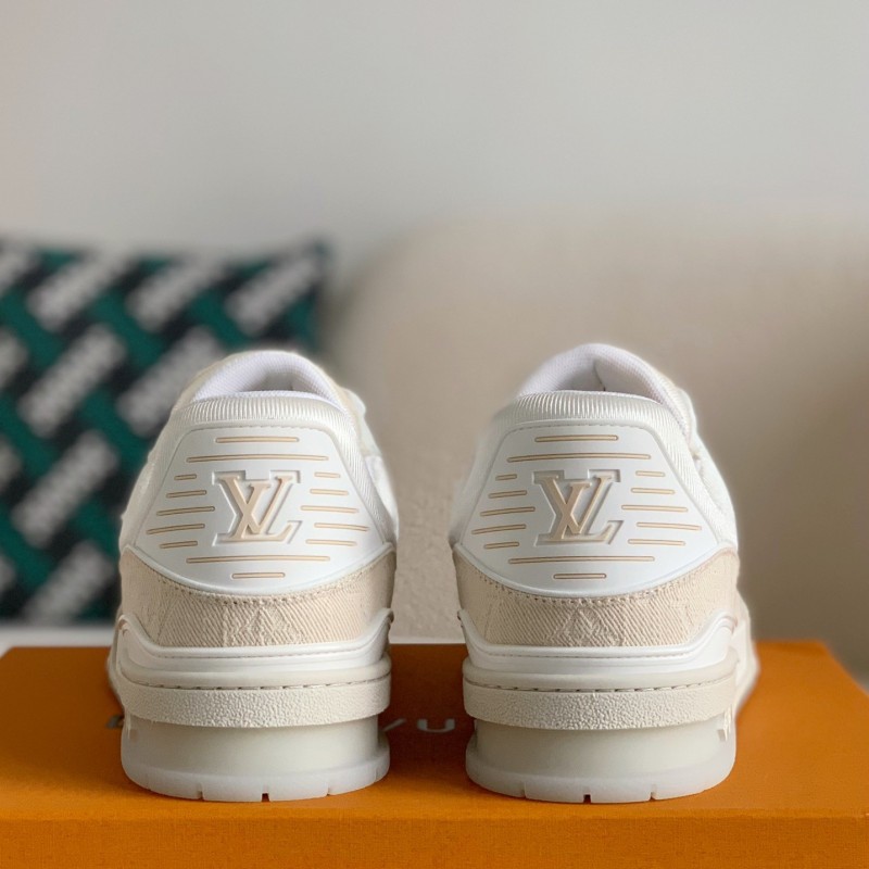 L0*is V*t0n TRAINER 1A8Z4S Sneakers