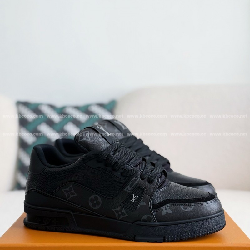 L0*is V*t0n TRAINER SNEAKERS