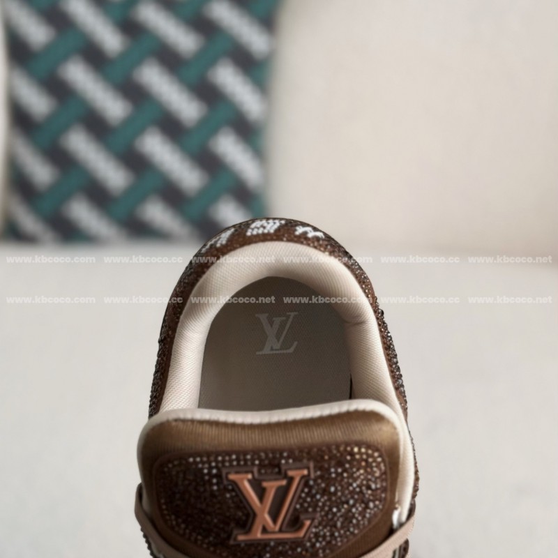 L0*is V*t0n Trainers Sneakers