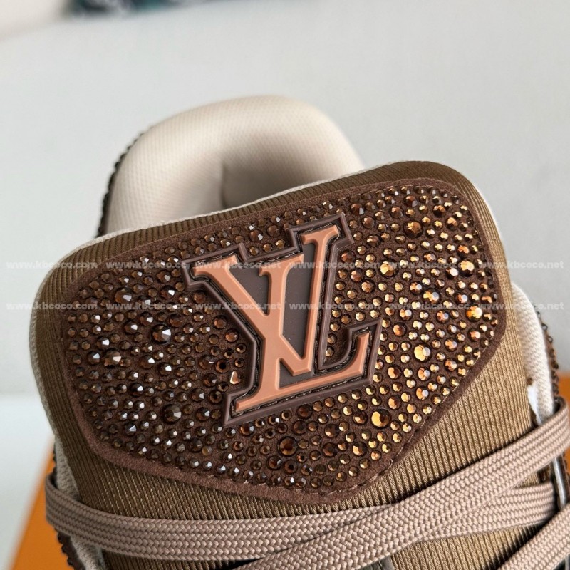 L0*is V*t0n Trainers Sneakers