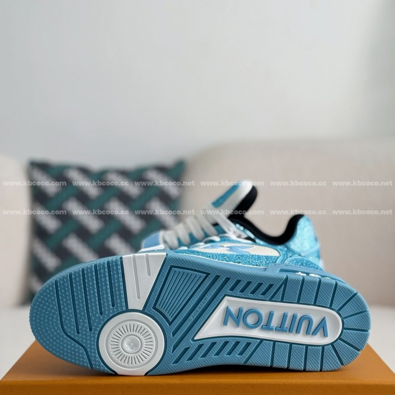 L0*is V*t0n Trainers Sneakers