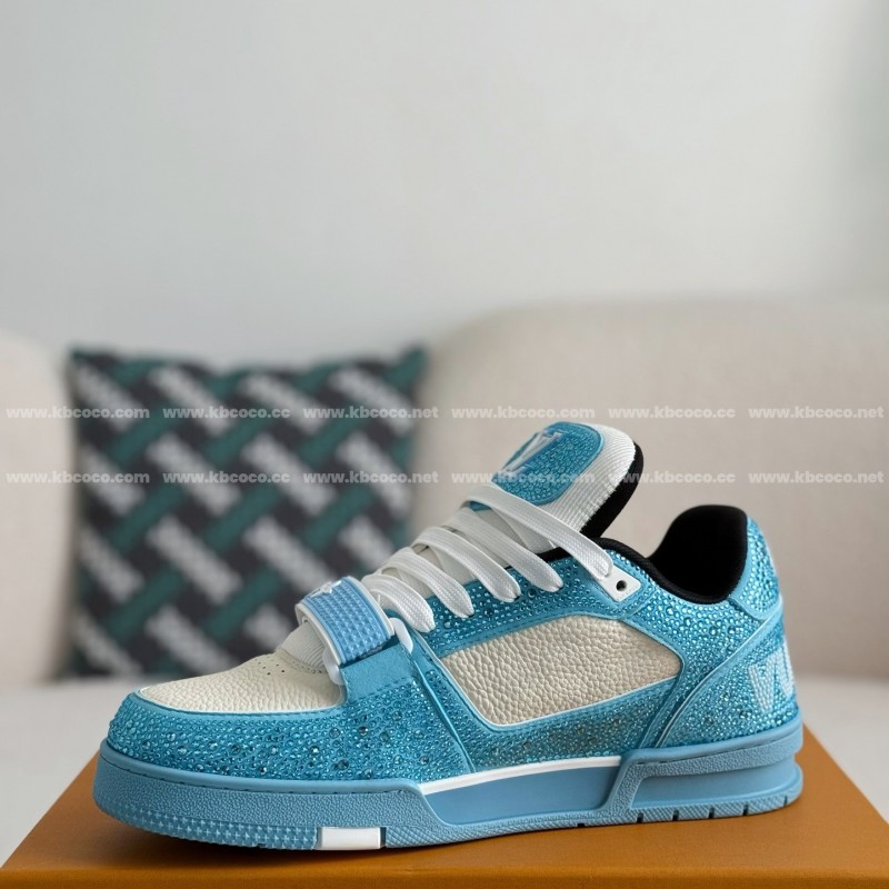 L0*is V*t0n Trainers Sneakers