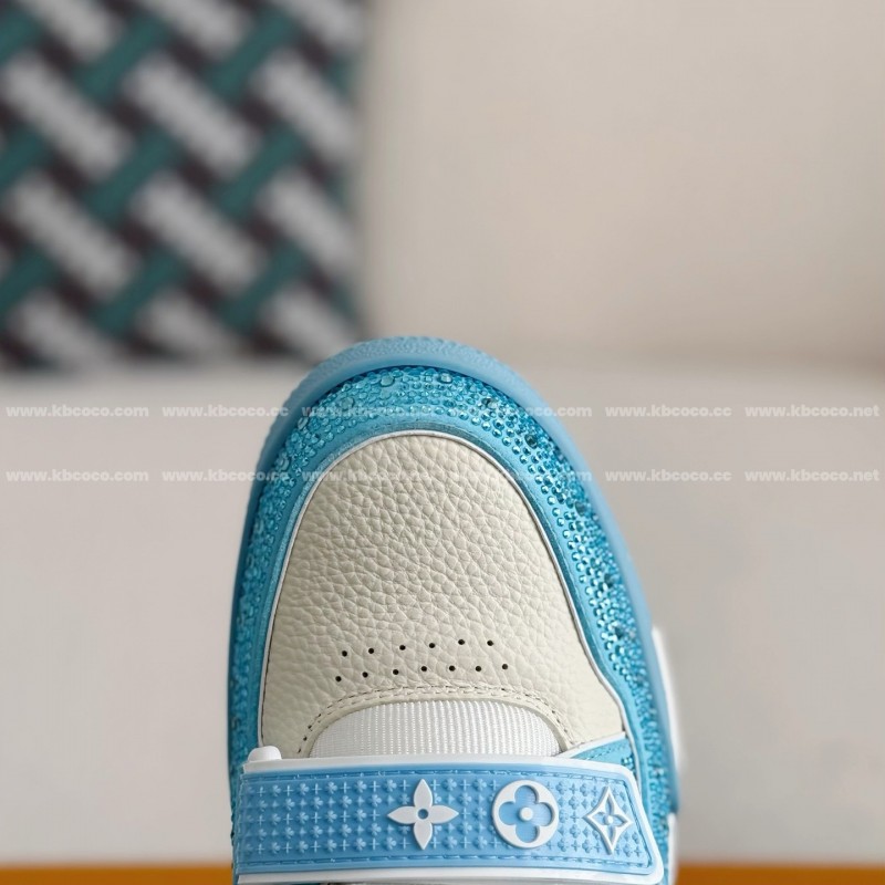 L0*is V*t0n Trainers Sneakers