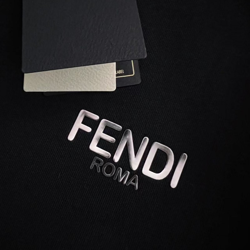 F**di alloy letter logo round neck T-shirt