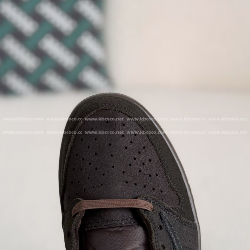 Travis Scott x Jordan Air Jordan 1 Low Golf 6.0 Sneakers