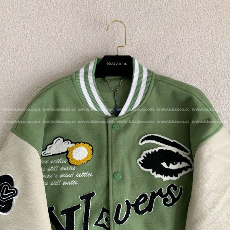 L0*is V*t0n  Jacket