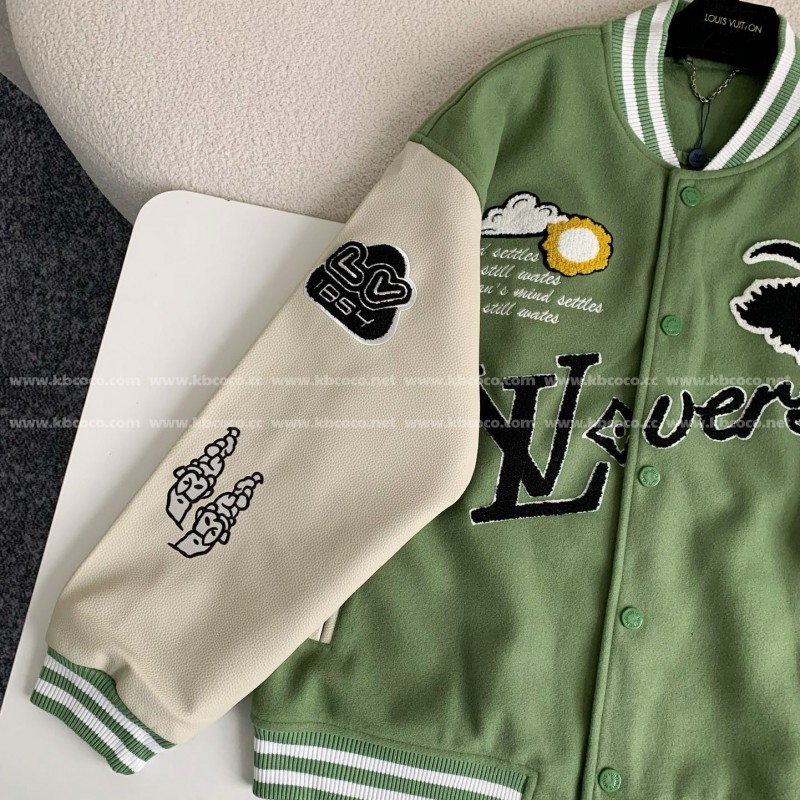 L0*is V*t0n  Jacket