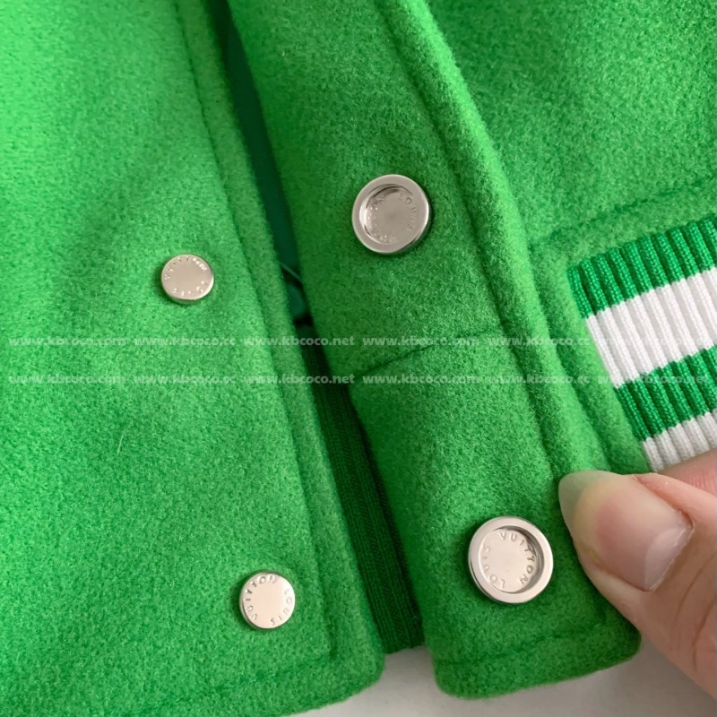 L0*is V*t0n  Jacket