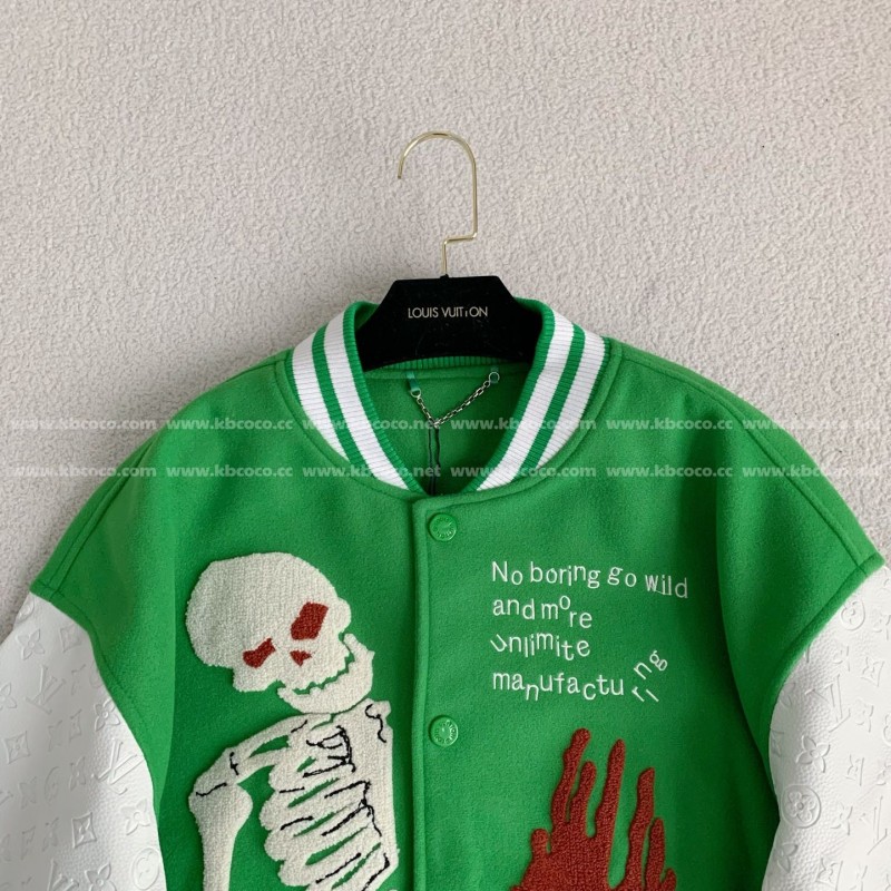 L0*is V*t0n  Jacket