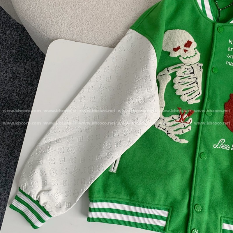 L0*is V*t0n  Jacket