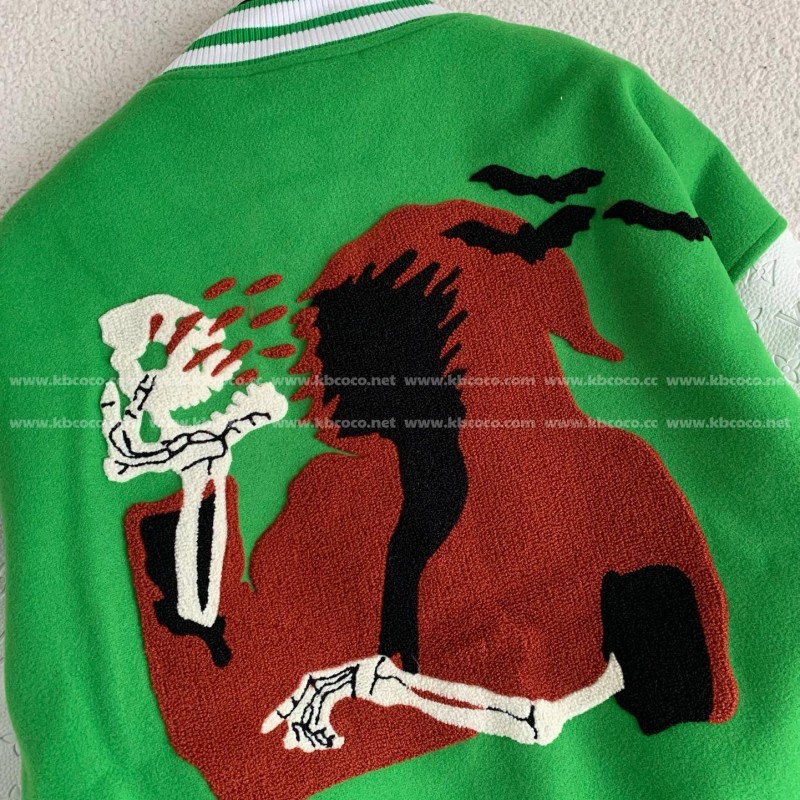 L0*is V*t0n  Jacket