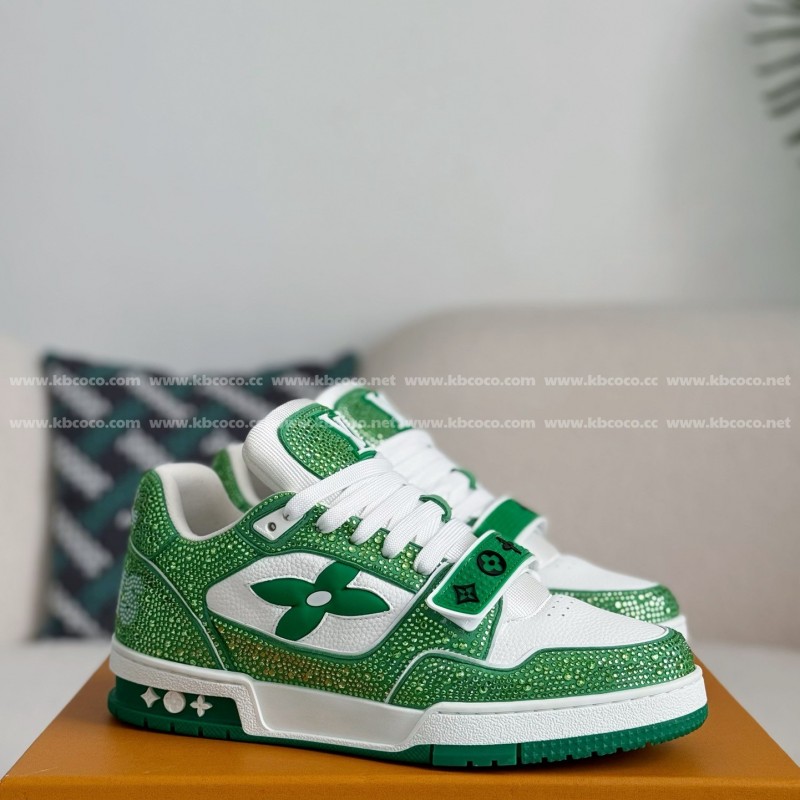 L0*is V*t0n Trainers Sneakers