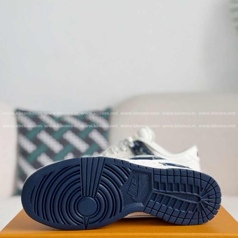L0*is V*t0n x Nike Dunk Cowboy low-top plank shoes
