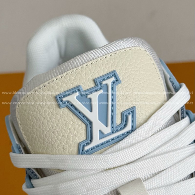 L0*is V*t0n TRAINER SNEAKERS