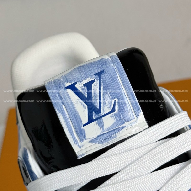 L0*is V*t0n TRAINER SNEAKERS