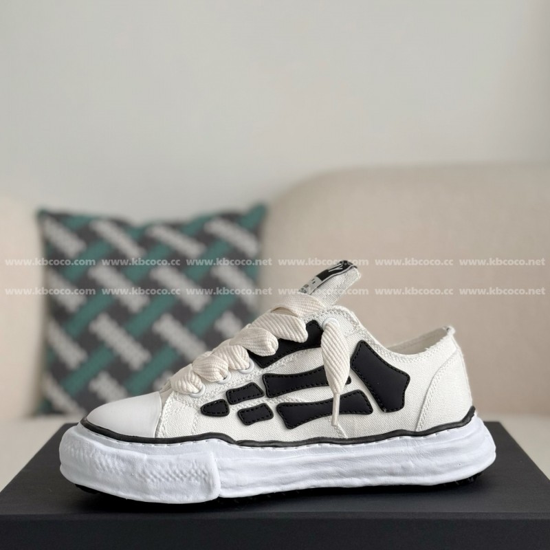 Maison Mihara Yasuhiro x  AMIRI Skel- Top Low canvas shoes