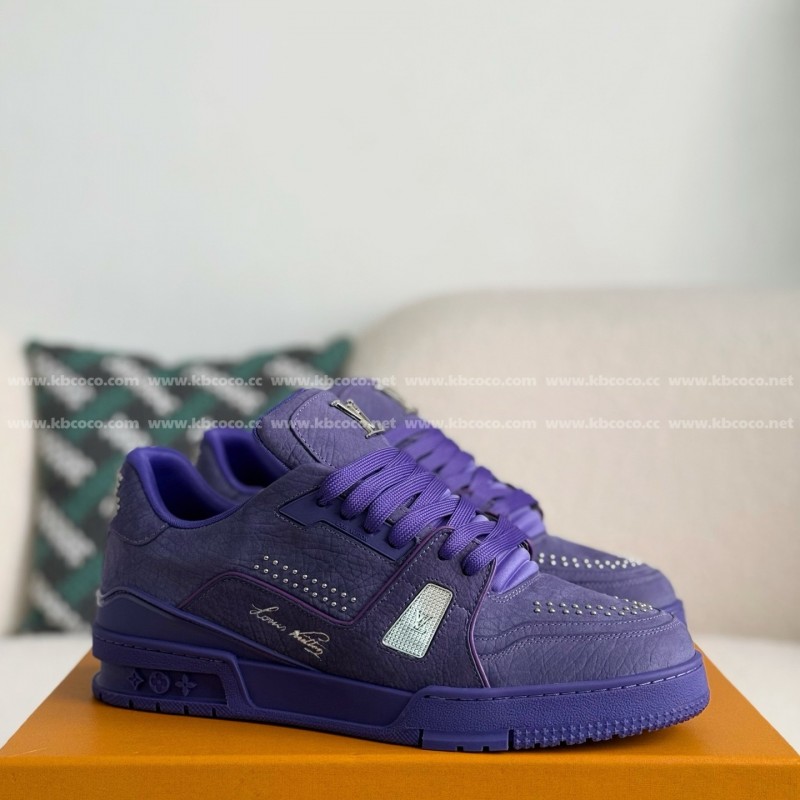 L0*is V*t0n TRAINER SNEAKERS