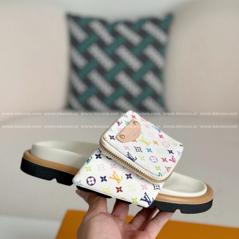 L0*is V*t0n x MURAKAMI Leather Flip Flops