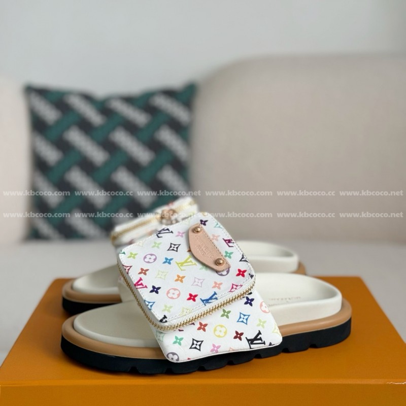 L0*is V*t0n x MURAKAMI Leather Flip Flops