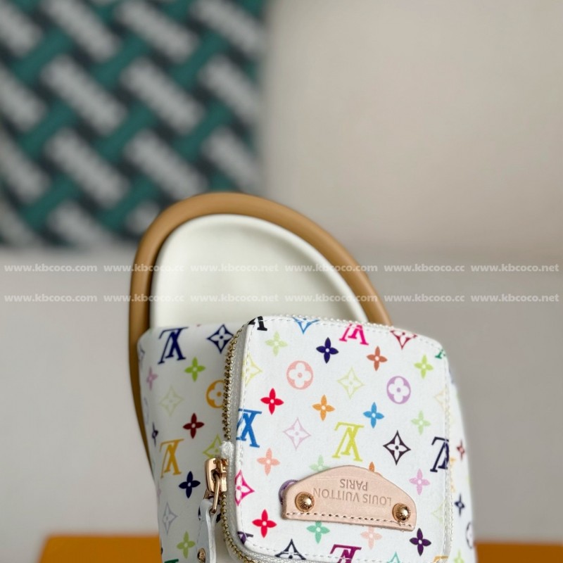 L0*is V*t0n x MURAKAMI Leather Flip Flops
