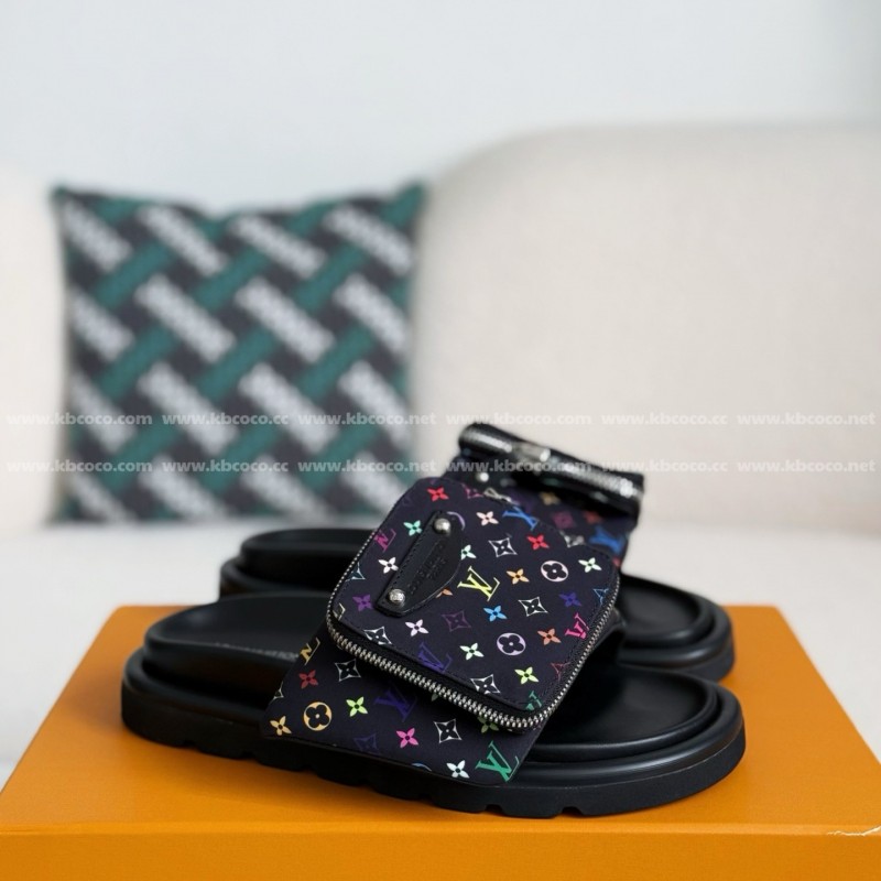 L0*is V*t0n x MURAKAMI Leather Flip Flops