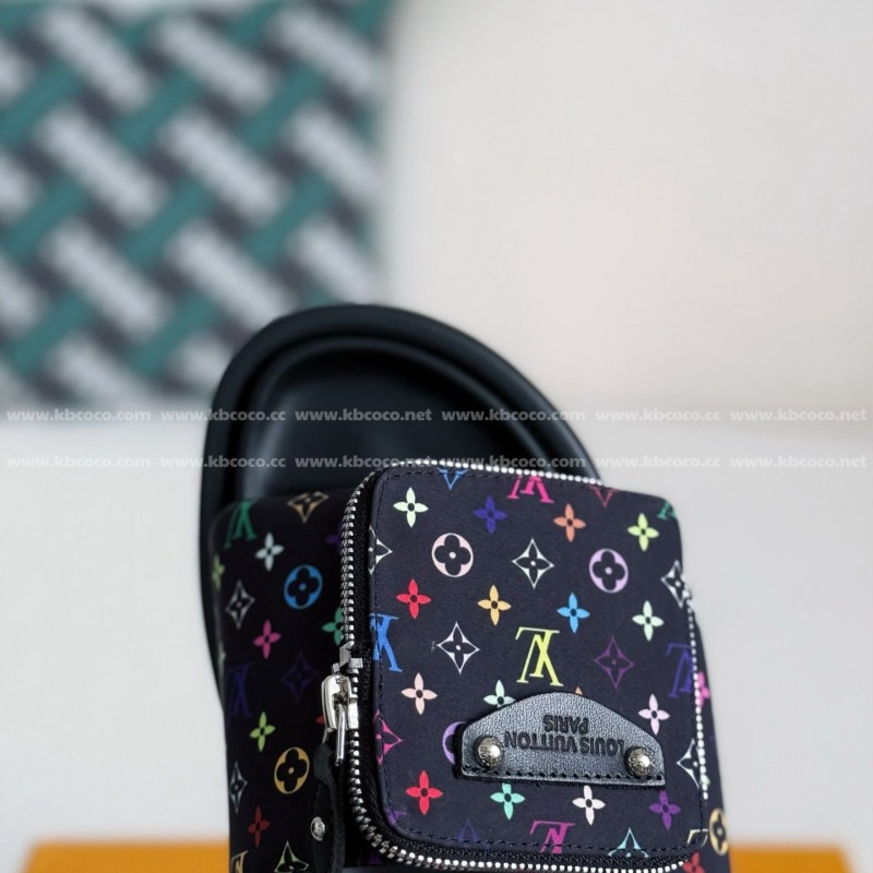 L0*is V*t0n x MURAKAMI Leather Flip Flops