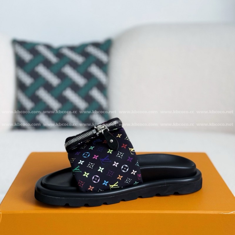L0*is V*t0n x MURAKAMI Leather Flip Flops