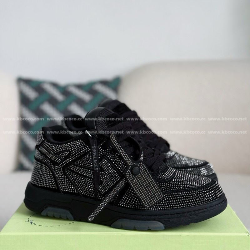 OFF-WHITE  LEATHER SNEAKERS