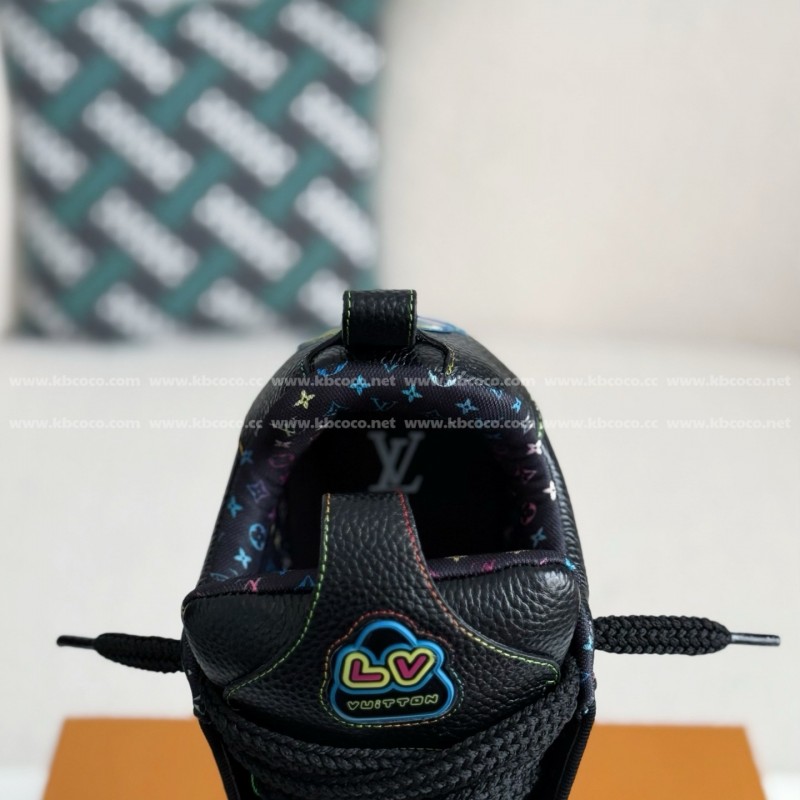 L0*is V*t0n SKATE LOW-TOP SNEAKERS