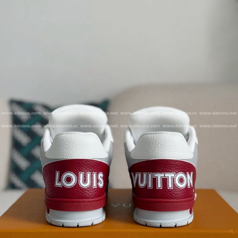 L0*is V*t0n TRAINER SNEAKERS