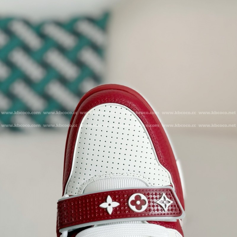 L0*is V*t0n TRAINER SNEAKERS