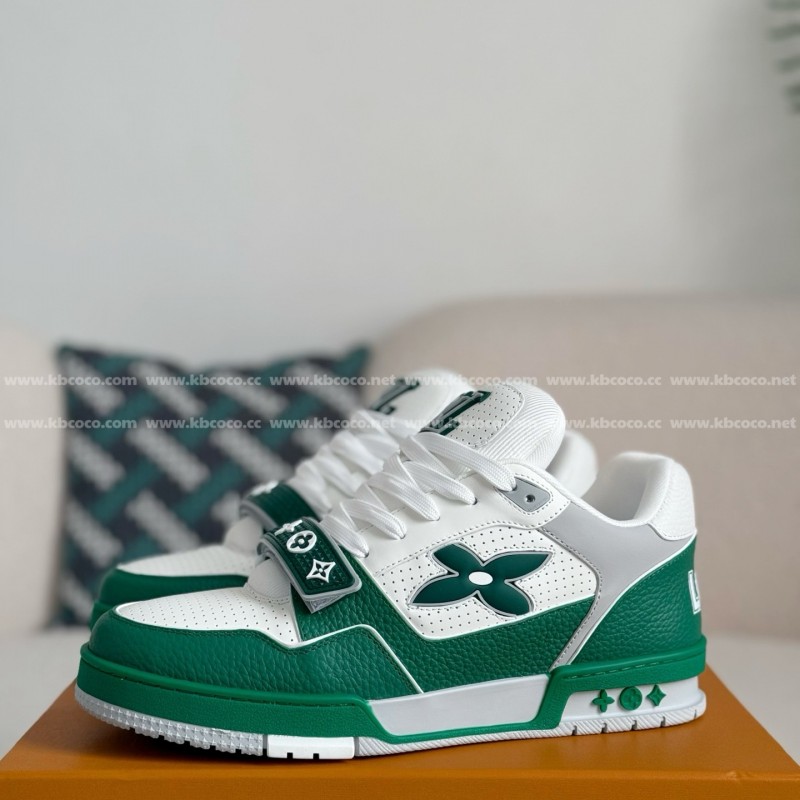 L0*is V*t0n TRAINER SNEAKERS