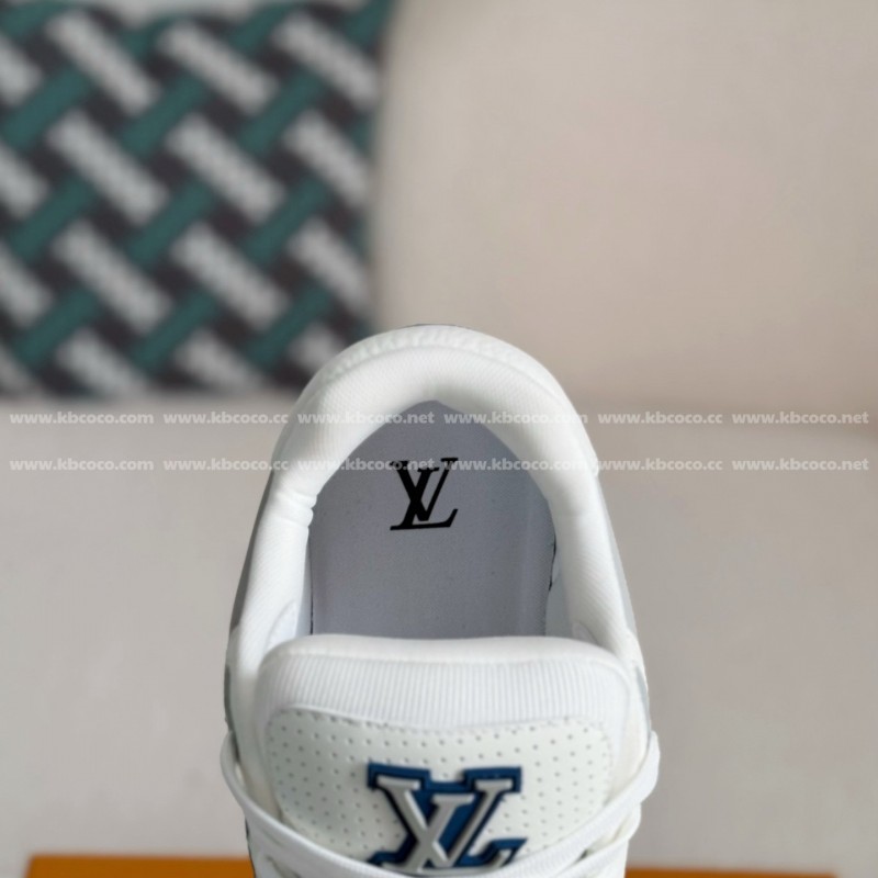 L0*is V*t0n TRAINER SNEAKERS