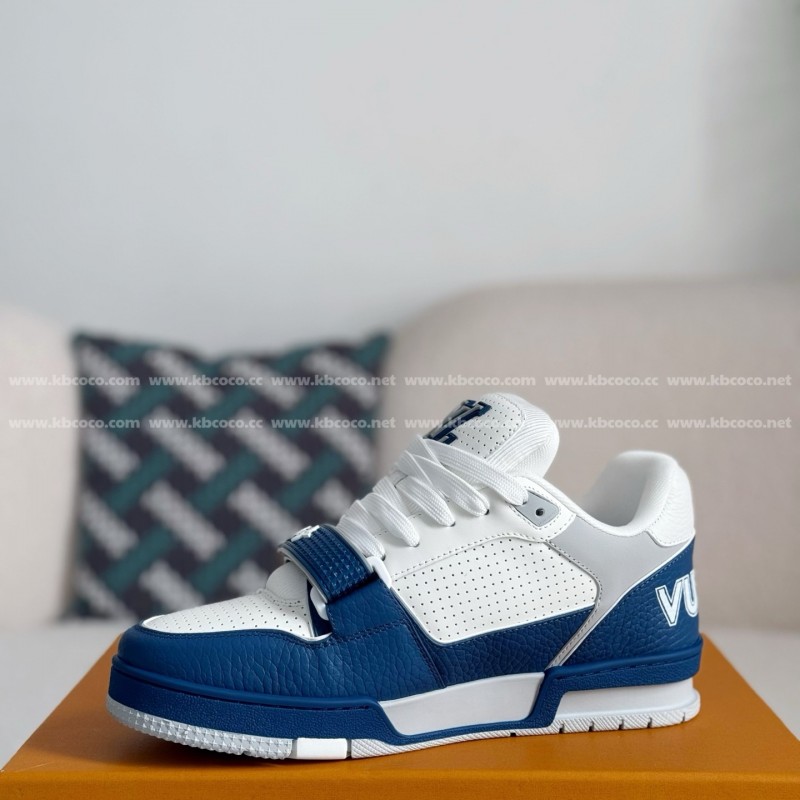 L0*is V*t0n TRAINER SNEAKERS