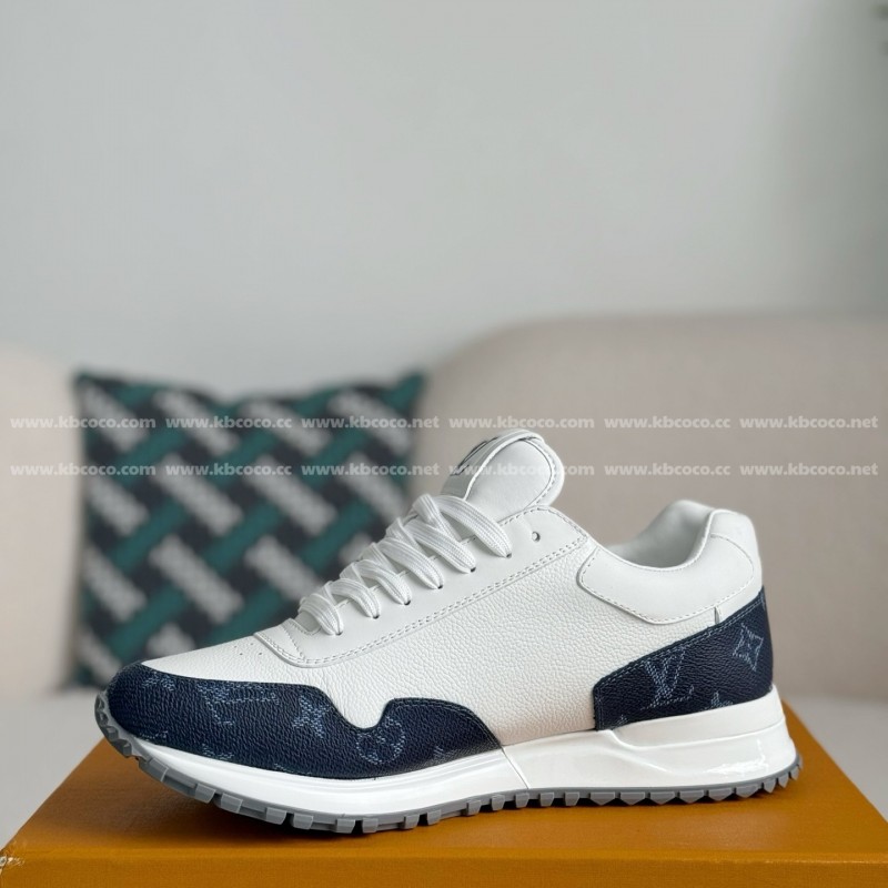 L0*is V*t0n RUN AWAY CASUAL SHOES
