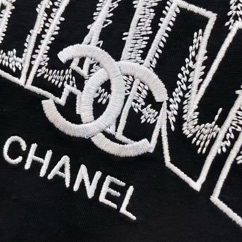 Ch*el cotton logo embroidered T-shirt