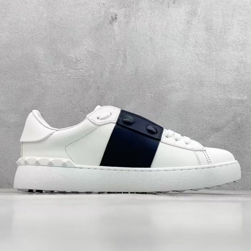 va*t*no One Stud Sneakers