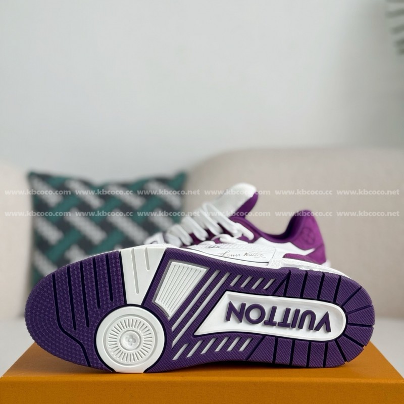 L0*is V*t0n TRAINER SNEAKERS