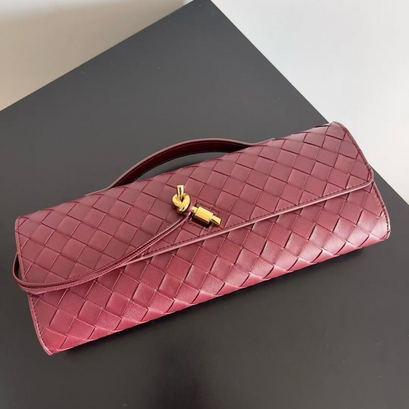 BOTTECA Ve*ne*ta uses exquisite craftsmanship intreccio woven imported sheepskin evening clutch bag Si