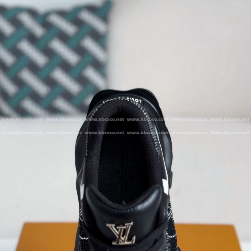 L0*is V*t0n CASUAL SPORTS SHOES
