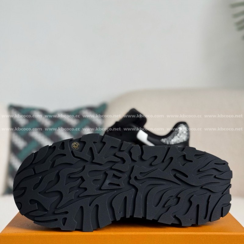L0*is V*t0n CASUAL SPORTS SHOES