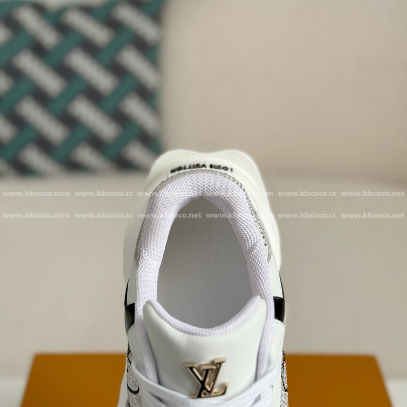 L0*is V*t0n CASUAL SPORTS SHOES