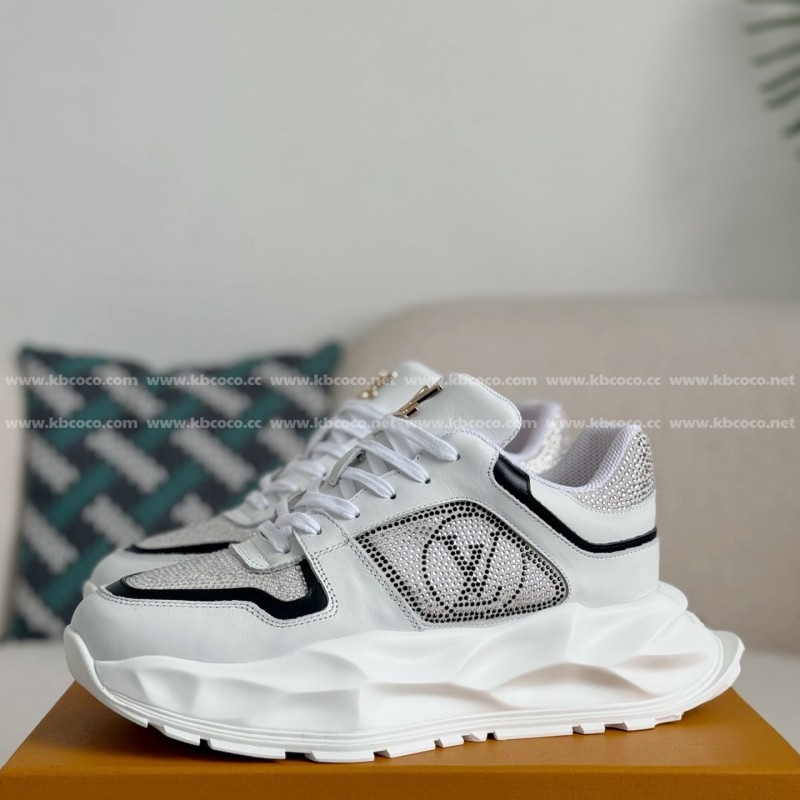L0*is V*t0n CASUAL SPORTS SHOES