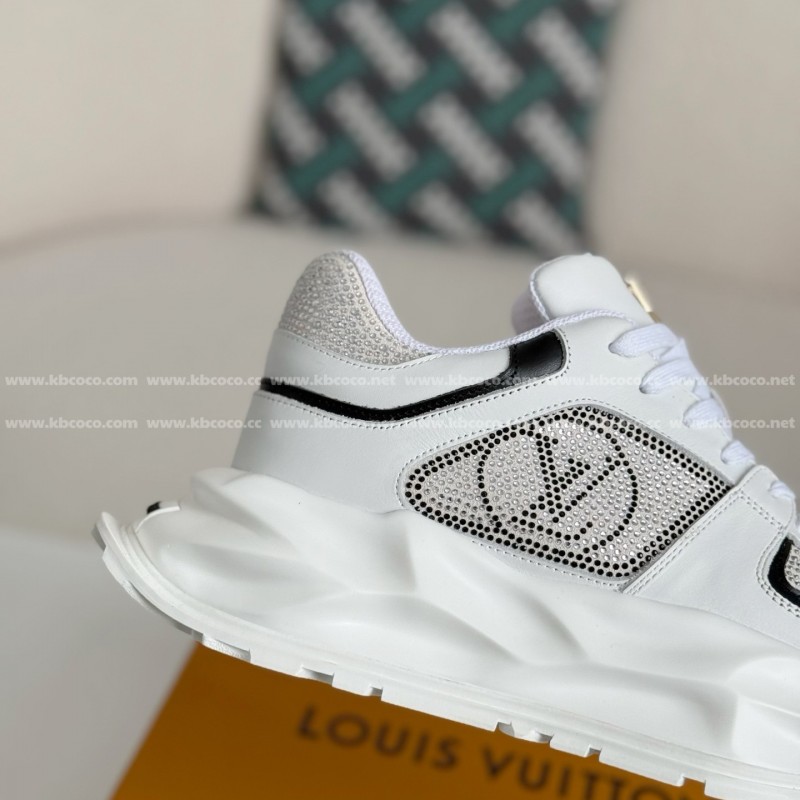 L0*is V*t0n CASUAL SPORTS SHOES