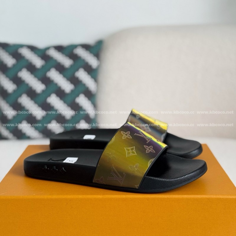 L0*is V*t0n SLIPPERS