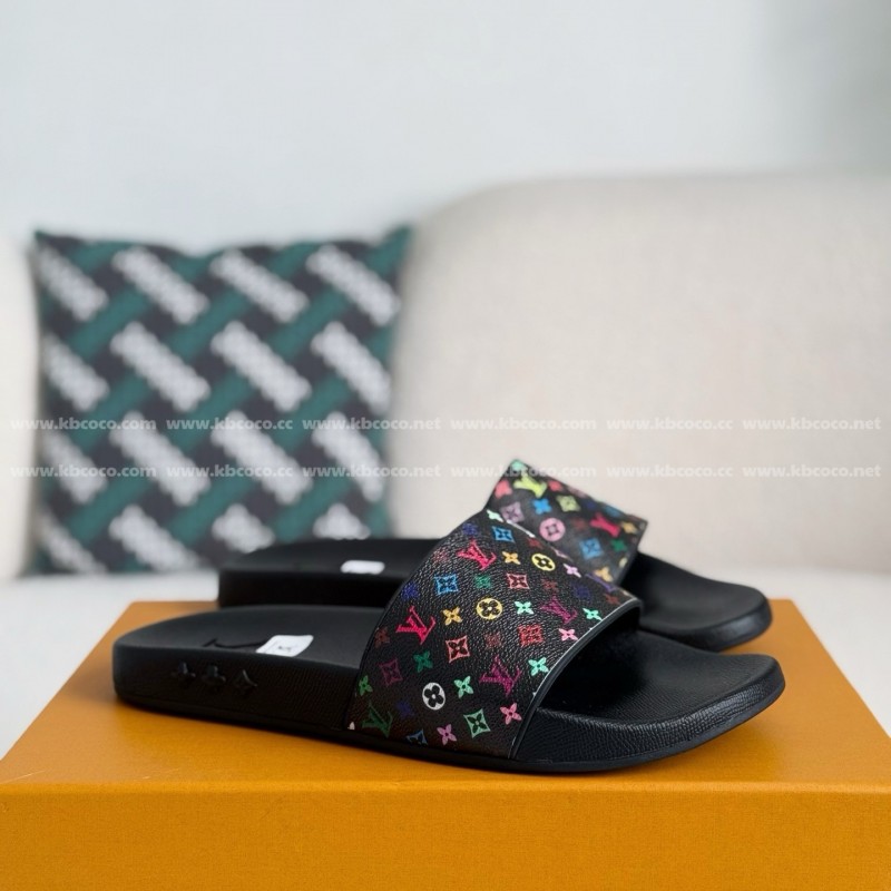 L0*is V*t0n SLIPPERS