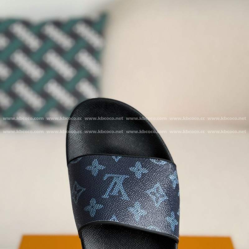 L0*is V*t0n SLIPPERS